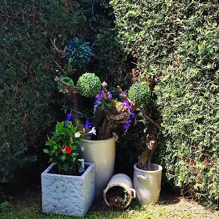 Klaus U. Baerbel Апартаменты Креф