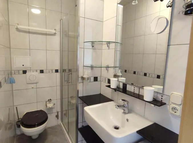 Klaus U. Baerbel * Kröv